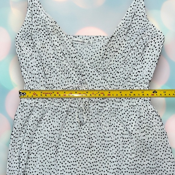 Abercrombie & Fitch Women’s V-Neck Polka Dot Stretchy Cami Shirt Top Size XS - Picture 4 of 6